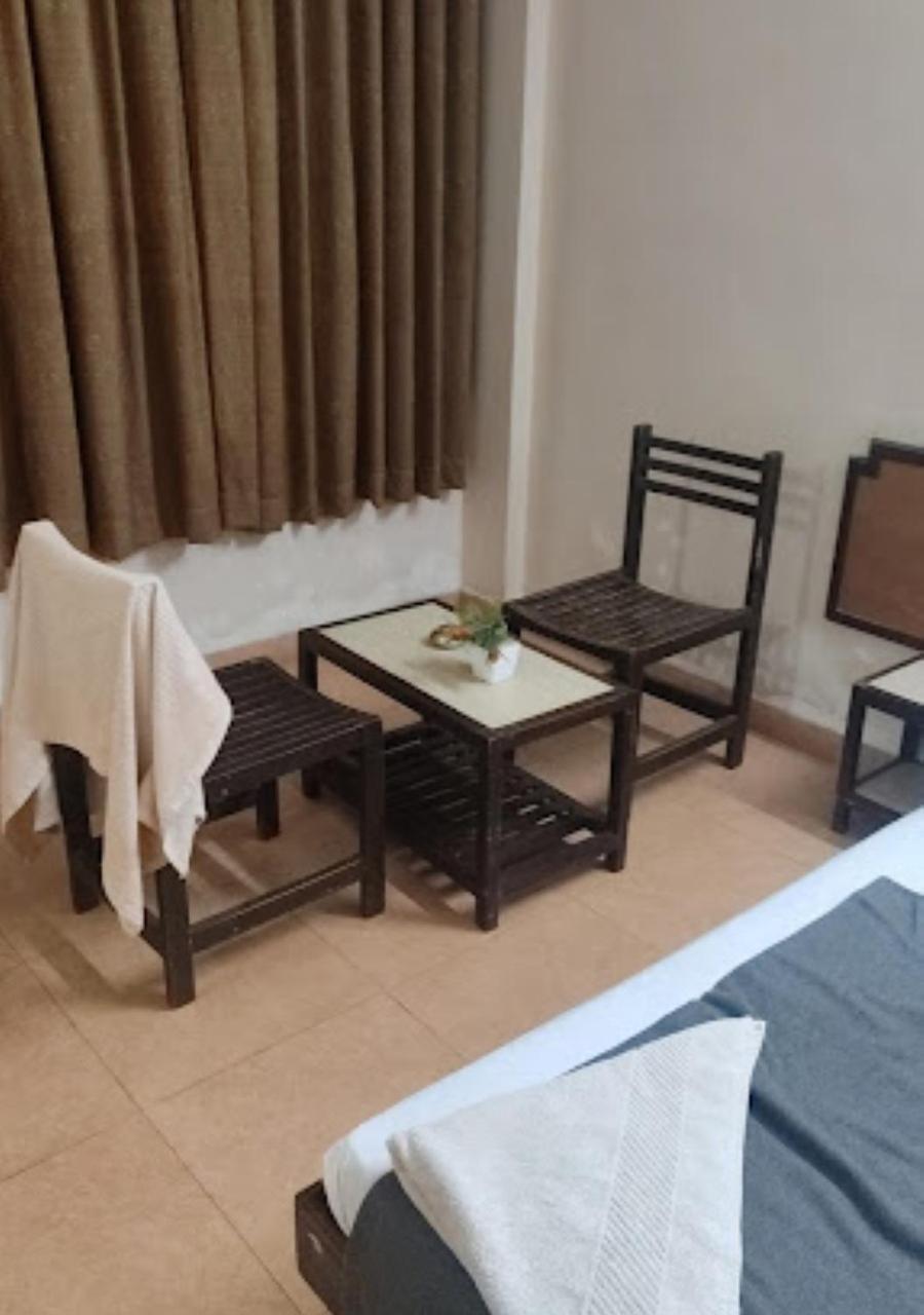 Hotel Durvankur Ganpatipule Buitenkant foto