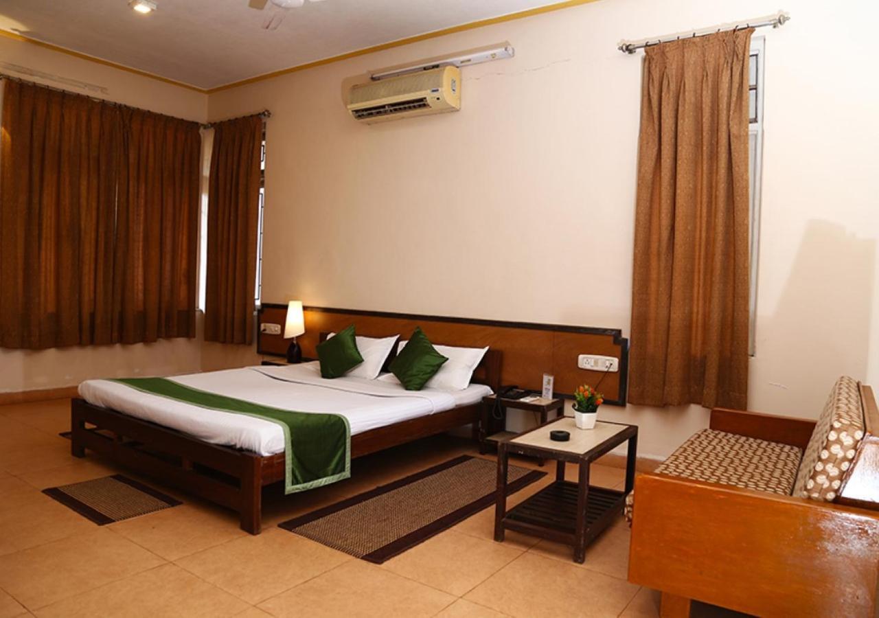 Hotel Durvankur Ganpatipule Buitenkant foto