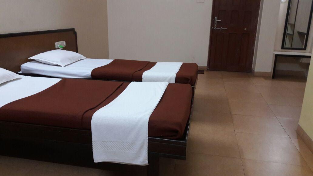 Hotel Durvankur Ganpatipule Buitenkant foto