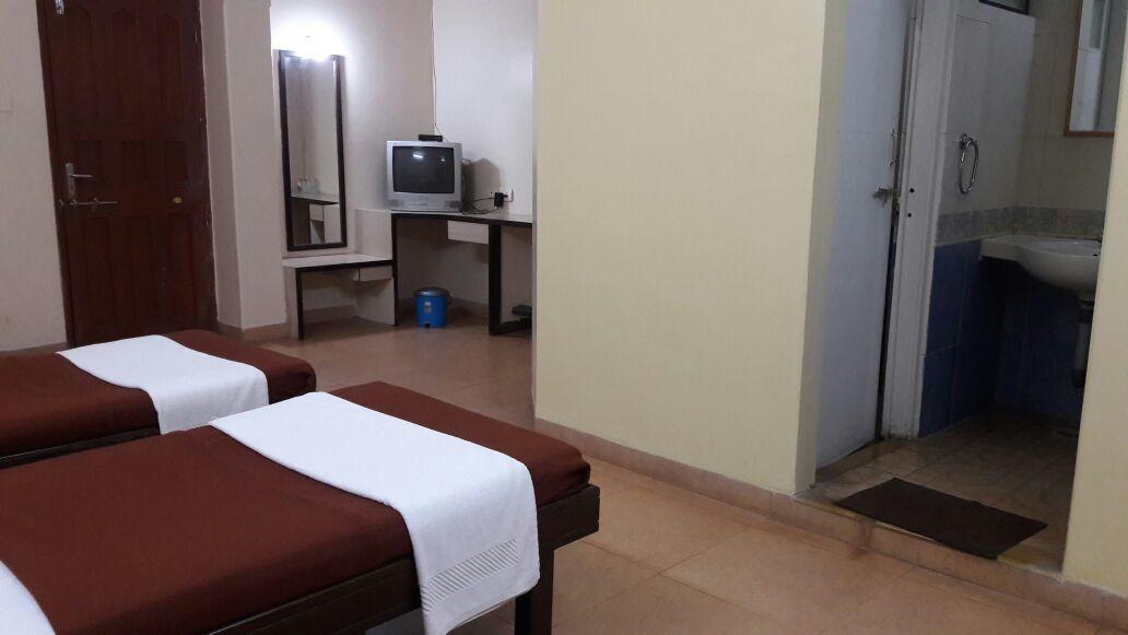 Hotel Durvankur Ganpatipule Buitenkant foto